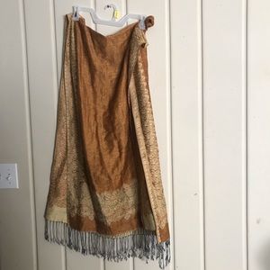 Woman’s scarf